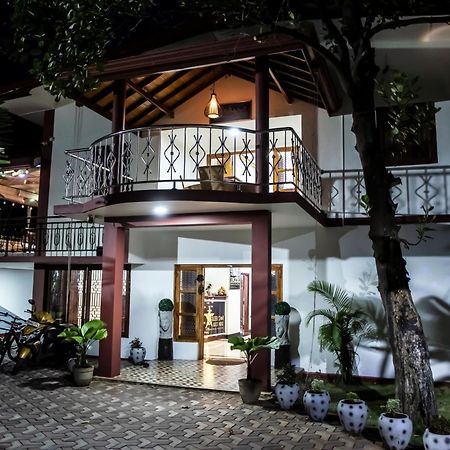 Golden Star Guest House Jaffna Bagian luar foto
