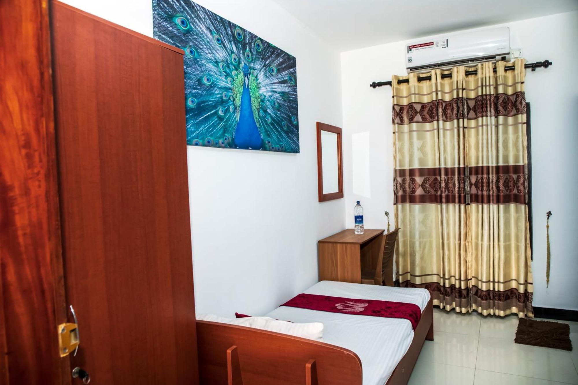 Golden Star Guest House Jaffna Bagian luar foto