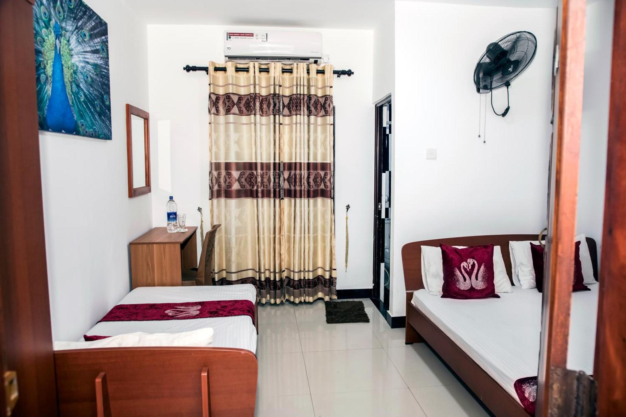 Golden Star Guest House Jaffna Bagian luar foto