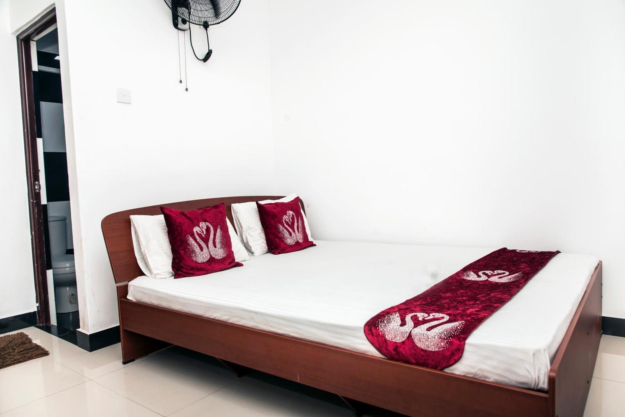 Golden Star Guest House Jaffna Bagian luar foto