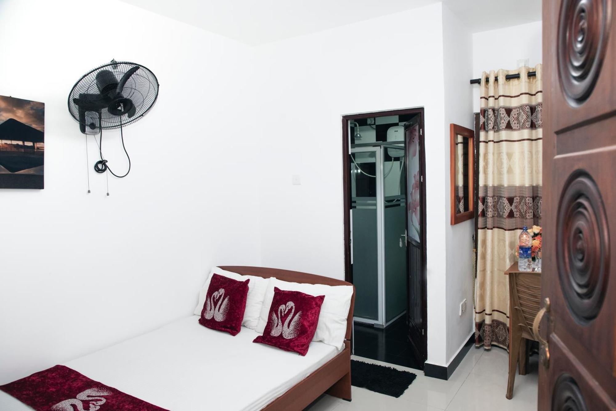 Golden Star Guest House Jaffna Bagian luar foto